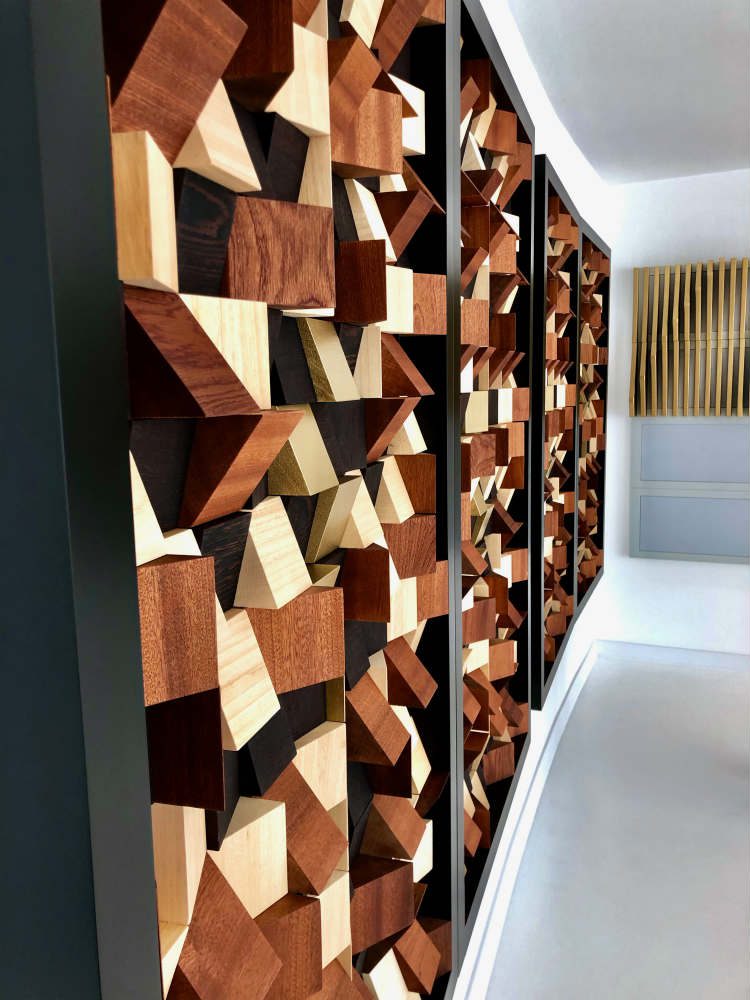 Art Meets Science in $6 Million Minimalist UK Mansion, slide 1