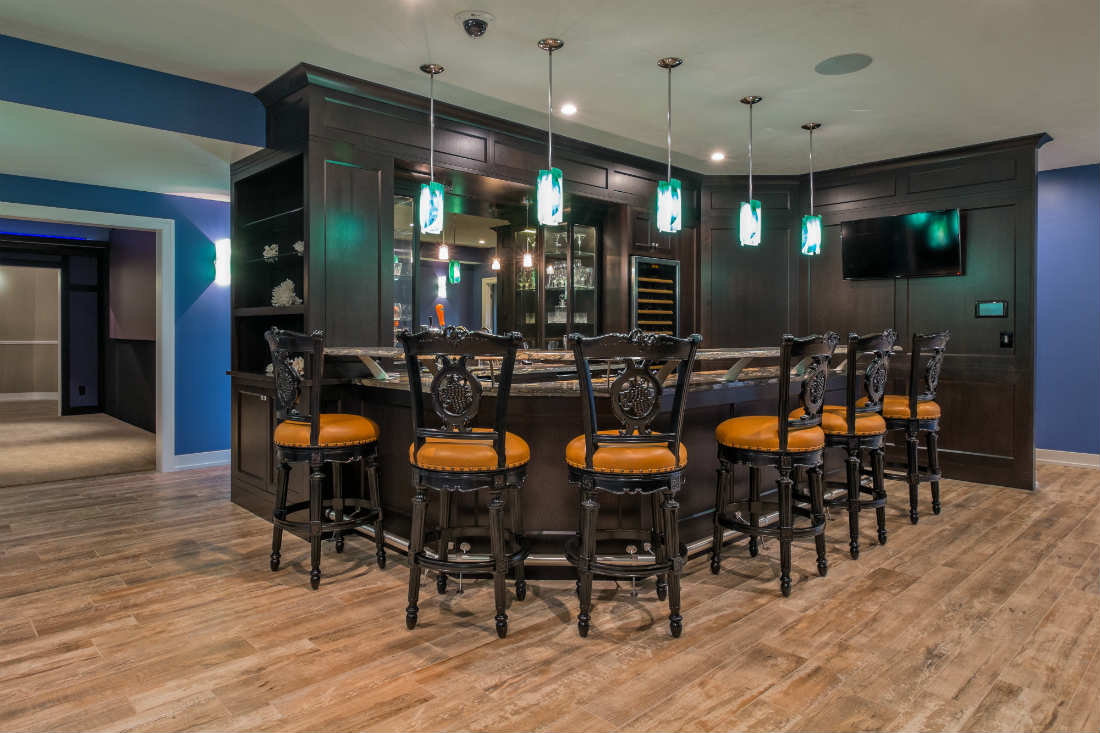 Michigan Integrator Transforms Home Gym Into Home Theater, slide 2
