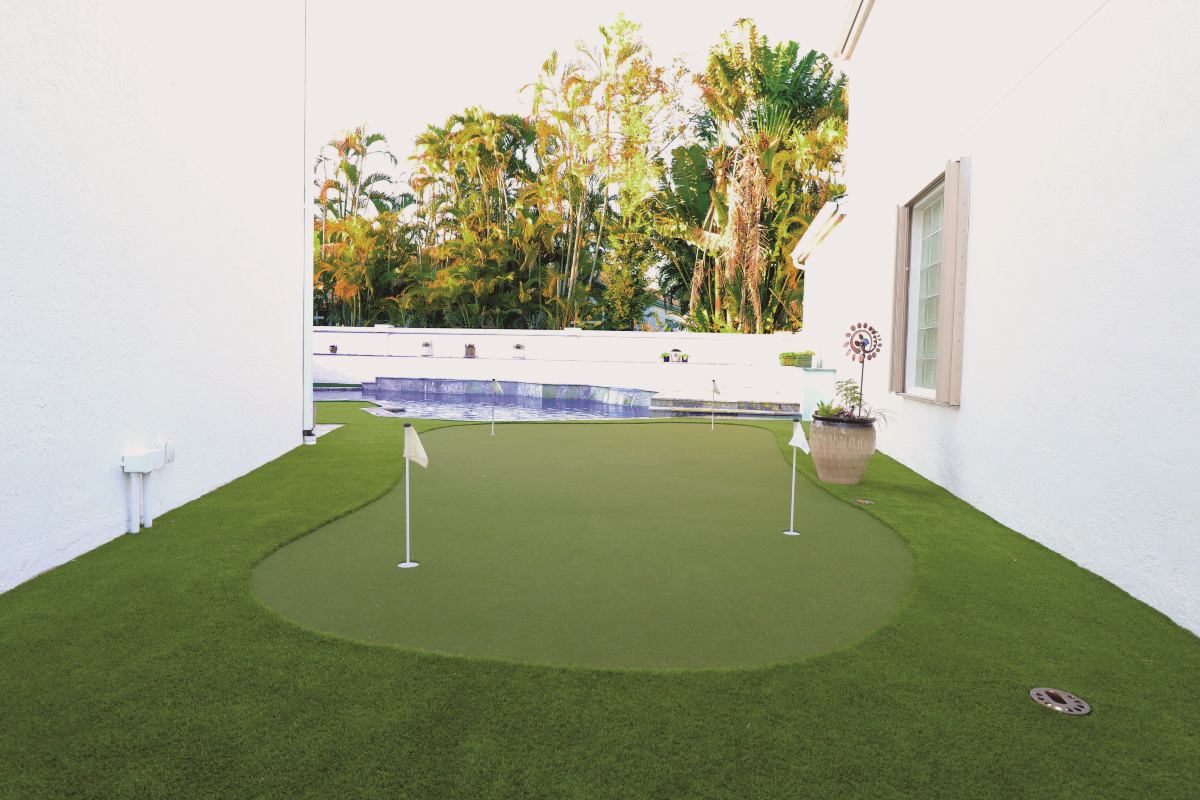 Florida Integrator Helps Turn Outdoor Eyesore into an AV-Filled Oasis, slide 4