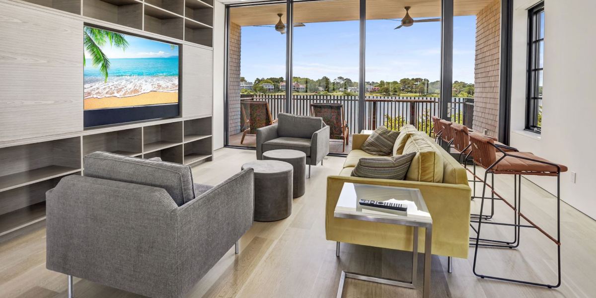 10-Bedroom Beach Home Is Lighting, Shading Design Masterpiece, slide 1
