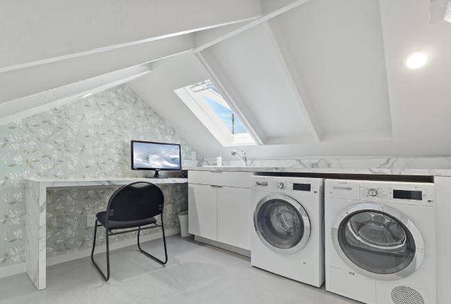 cyberManor ‘New Home Technology Center’ Blends High IQ & High Style, slide 7