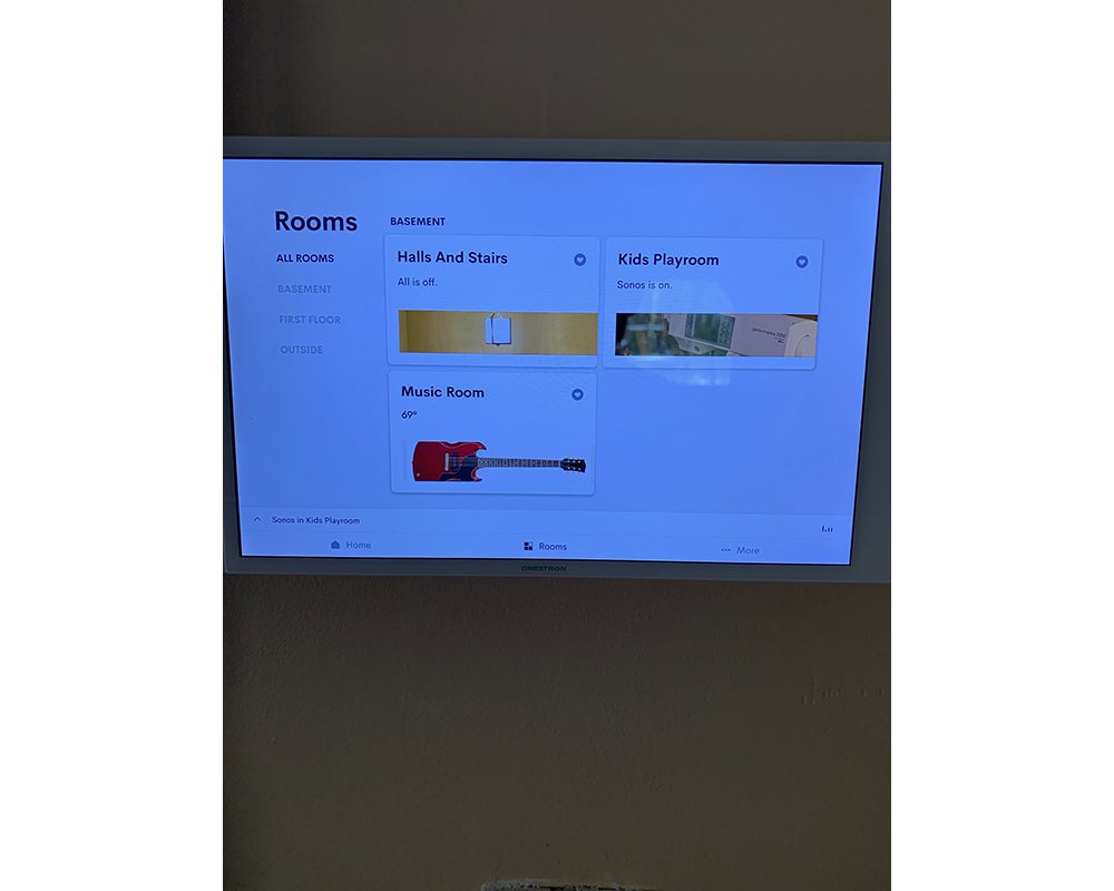Hands-On: Streamlined Crestron 70 Series Touch Screens Provide User-Friendly Ergonomics, slide 1