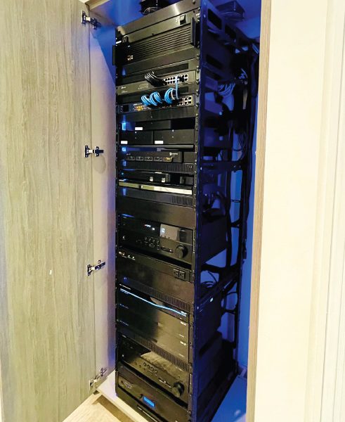 Florida Integrator Turns Luxury Home Into  an Entertainer’s Dream, slide 3