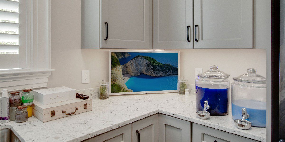 Maryland Integrator Creates Award-Winning Master Suite Loaded with Hidden Technology, slide 4