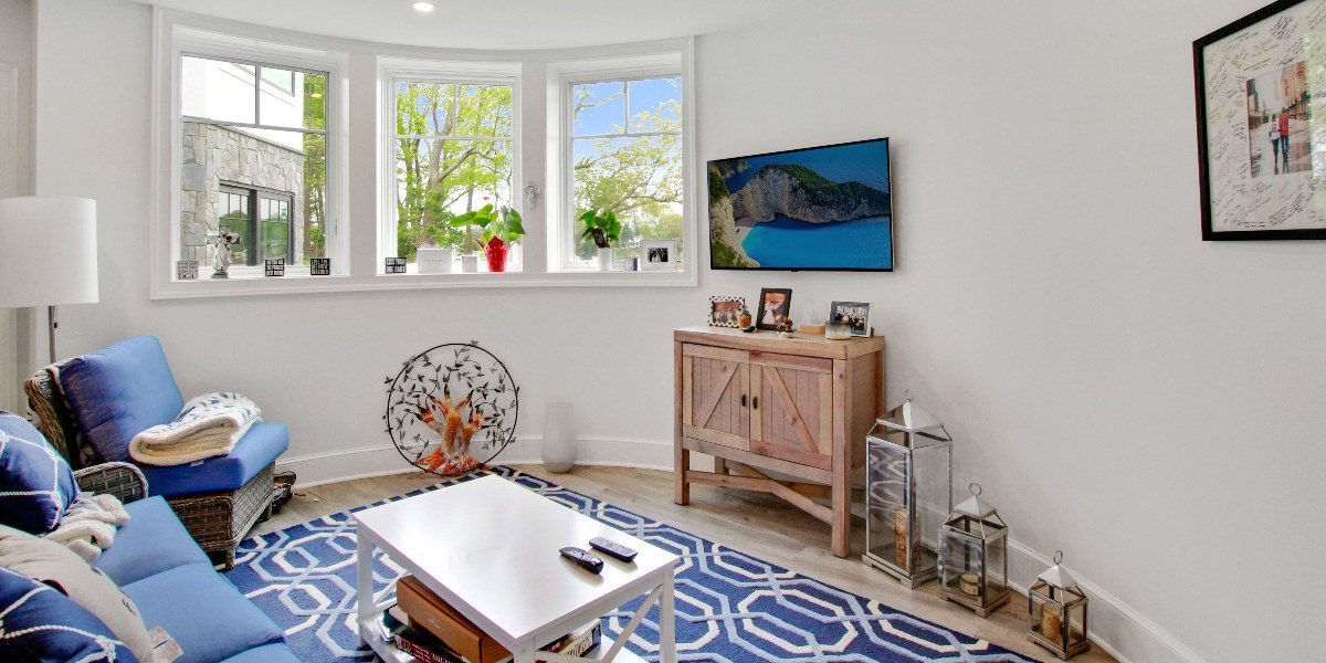 Maryland Integrator Creates Award-Winning Master Suite Loaded with Hidden Technology, slide 3