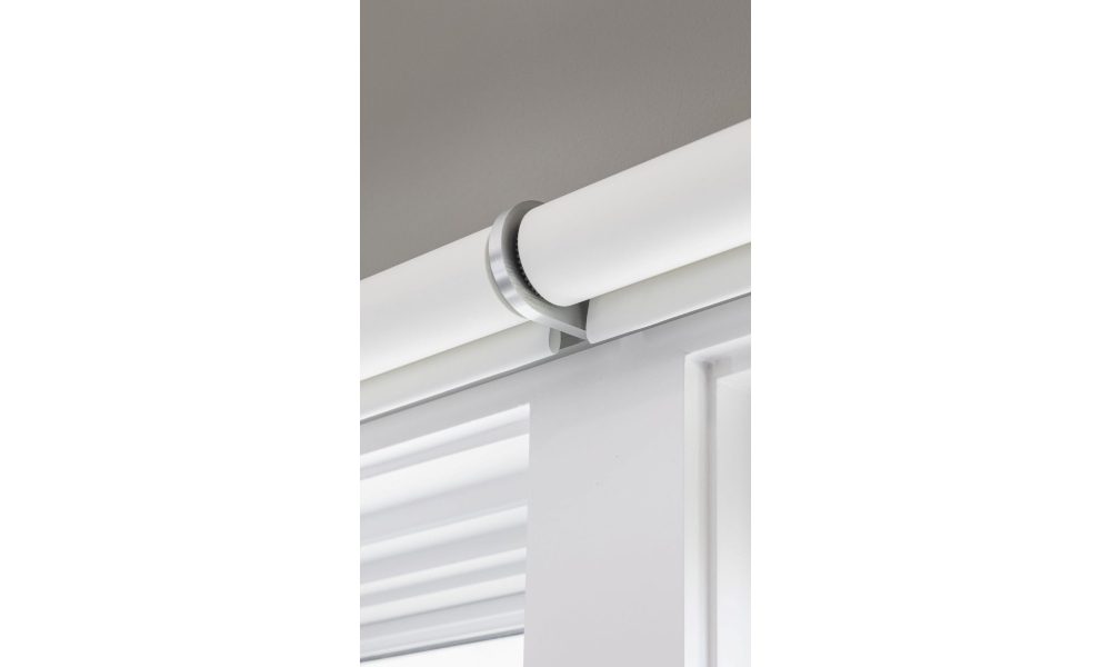 Integrator Thrives by Focusing on Shades, Shunning Controls, slide 1