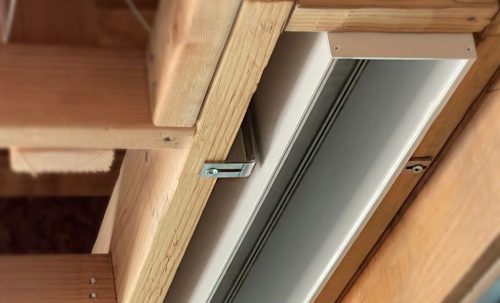 Shade Pocket Bracket