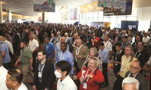 ISC West 2022 crowd shot to highlight the number of people expected at ISC West 2023