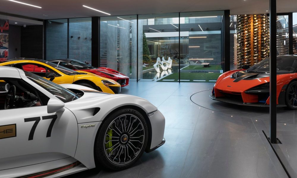 Jeff Williams Inc. Blends Modern Art and Smart Tech in Cali Luxury Home, slide 6