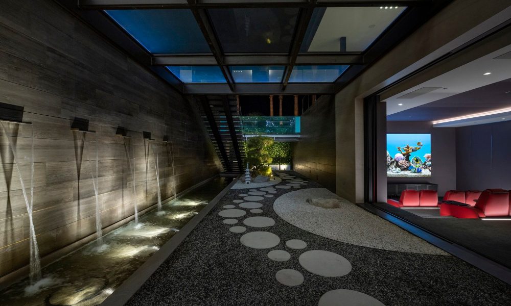 Jeff Williams Inc. Blends Modern Art and Smart Tech in Cali Luxury Home, slide 5