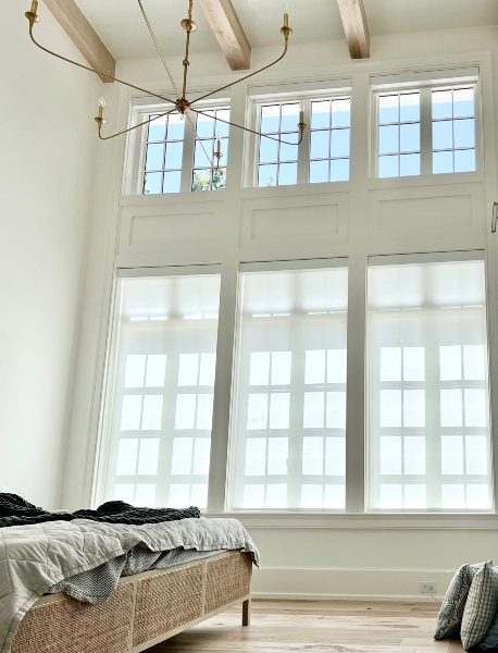 Discreet Shades Offer Ample Privacy in This High-Ceiling, Mountainside Home, slide 1