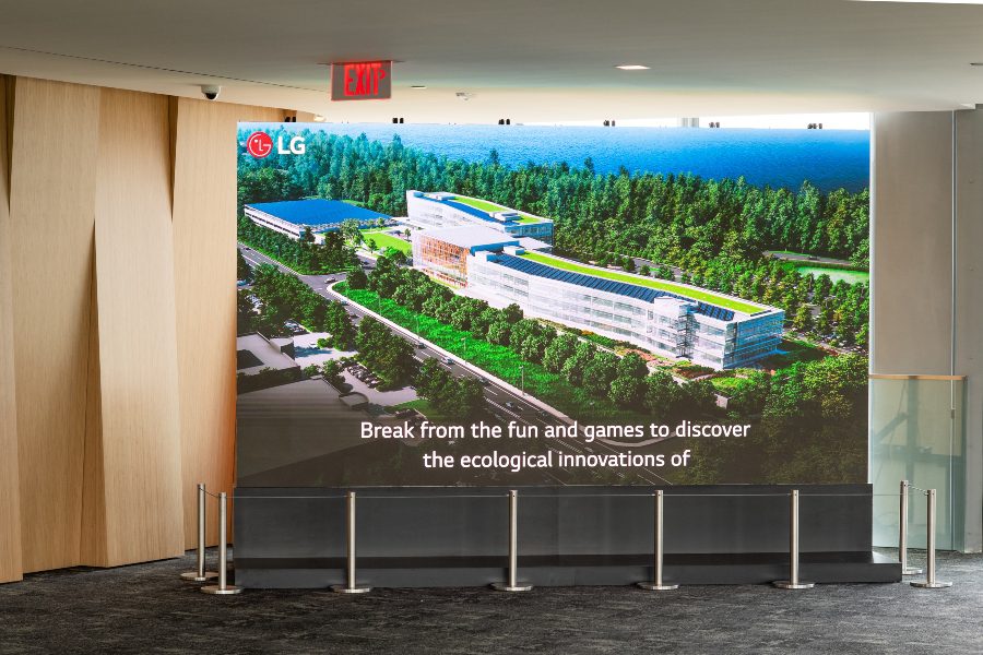 LG’s Headquarters Weds High-Tech Office Environments with Low Impact Design, slide 4
