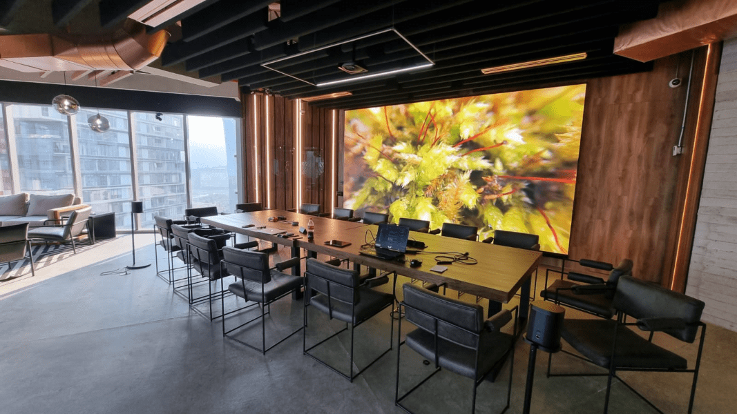 Interior multifunctional office space, microled display wall, SmartXp, Texas